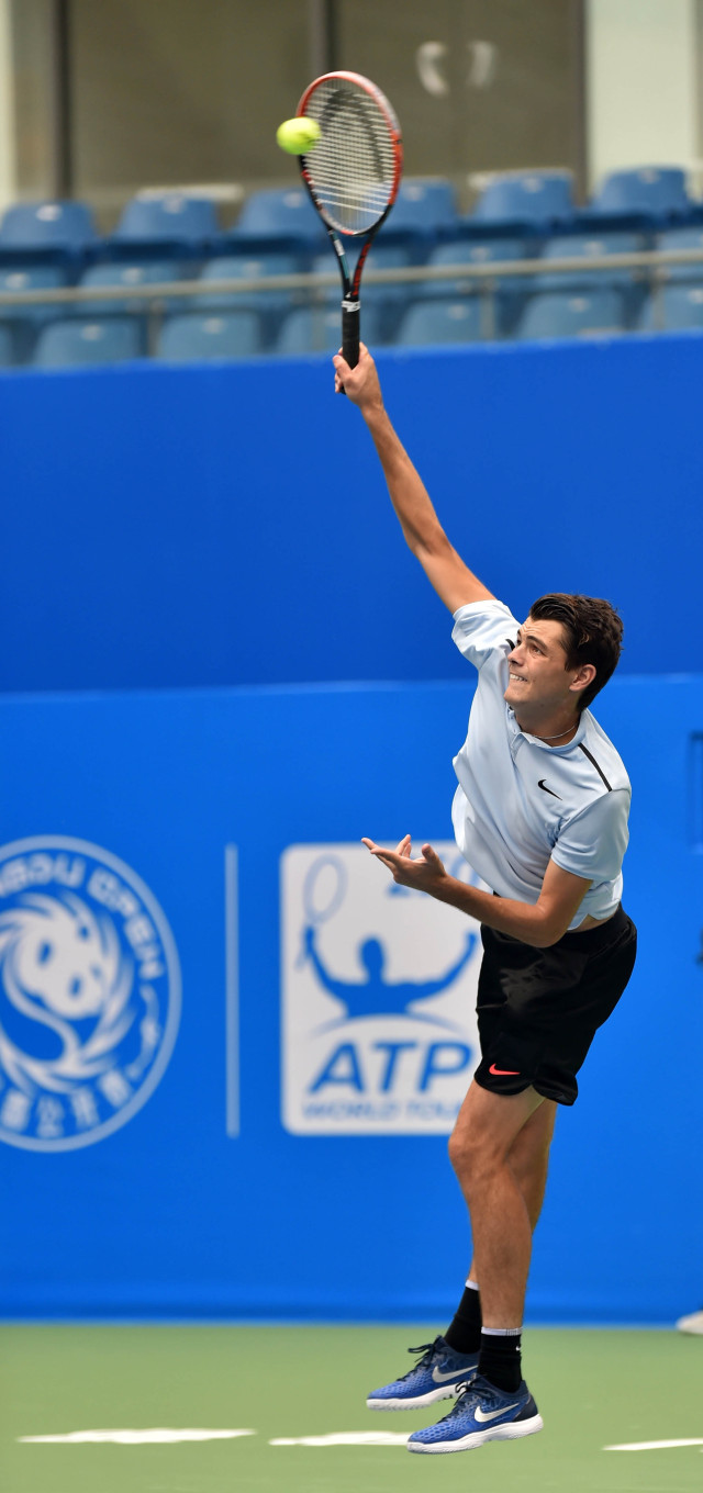 不时的缺席 不时的缺席